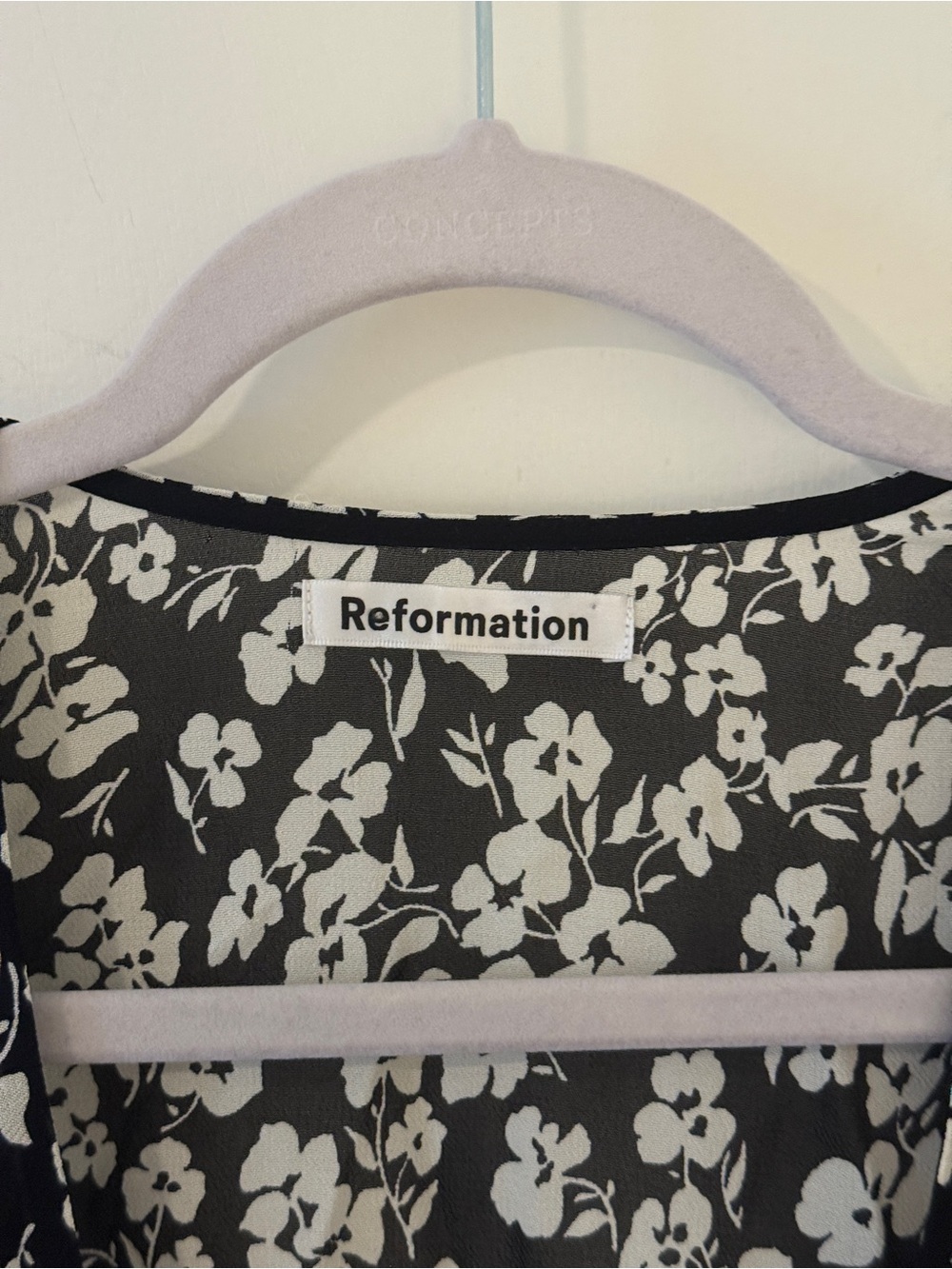 Reformation Black & White Floral Tie-Waist Mini Dress - Picture 3 of 4
